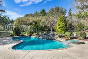 10 Old Cider Mill Rd, Manalapan Township, NJ 07726 - Photo 6