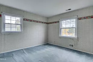 8 Brentwood Ave, Freehold, NJ 07728 - Photo 30