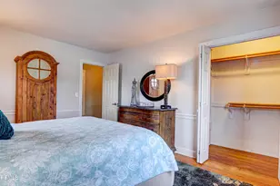 8 Brentwood Ave, Freehold, NJ 07728 - Photo 28