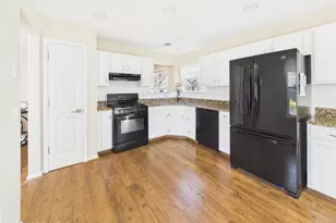 2666 Meadow Lake Dr, Toms River Township, NJ 08755 - Photo 6