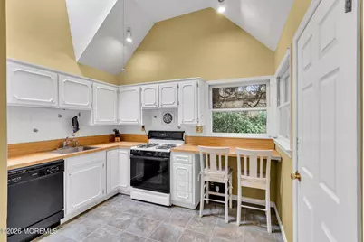 104 E Washington Avenue, Atlantic Highlands, NJ 07716 - Photo 14