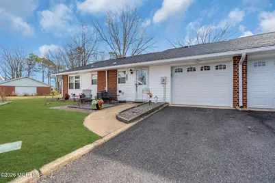 821B Balmoral Court, Lakewood, NJ 08701 - Photo 2