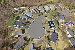 70 Deer Way, Manalapan Township, NJ 07726 - Photo 6