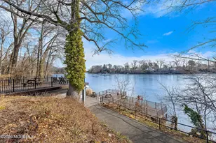 7 Manchester Ct, Red Bank, NJ 07701 - Photo 34