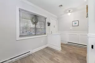 7 Manchester Ct, Red Bank, NJ 07701 - Photo 6