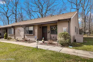 7 Manchester Ct, Red Bank, NJ 07701 - Photo 4