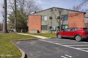 11 Medford Ct, Red Bank, NJ 07701 - Photo 4