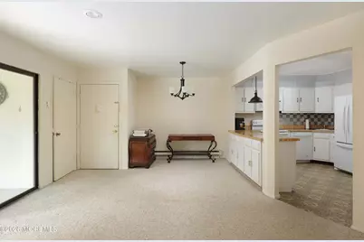 11 Medford Court, Red Bank, NJ 07701 - Photo 8