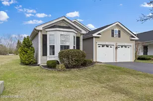 10 Minuteman Cir, Allentown, NJ 08501 - Photo 2