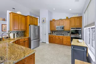 10 Minuteman Cir, Allentown, NJ 08501 - Photo 10