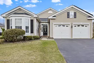 10 Minuteman Cir, Allentown, NJ 08501 - Photo 1