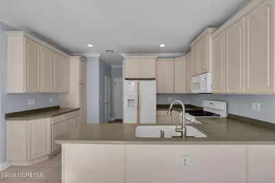 29 Village Drive, Eatontown, NJ 07724 - Photo 18