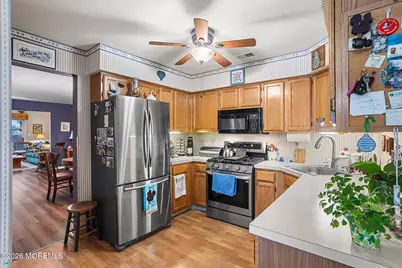 11 Browning Court, Freehold, NJ 07728 - Photo 12