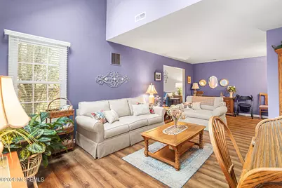 11 Browning Court, Freehold, NJ 07728 - Photo 4