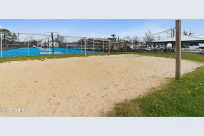 1409 Broadway Boulevard, Toms River Township, NJ 08757 - Photo 36