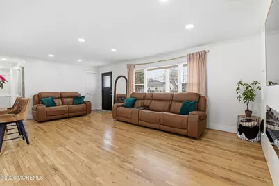 1409 Broadway Boulevard, Toms River Township, NJ 08757 - Photo 4