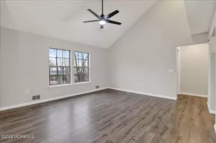 109 Larkspur Ln, Jackson, NJ 08527 - Photo 4