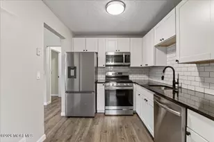 109 Larkspur Ln, Jackson, NJ 08527 - Photo 10