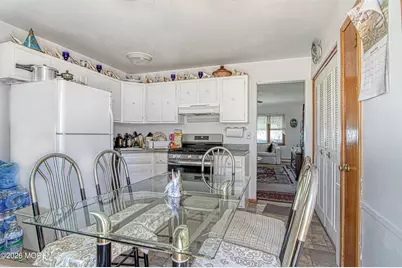 29 Green Drive, Toms River Township, NJ 08755 - Photo 2