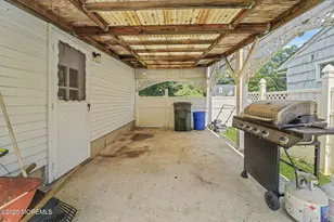 168 Pond Rd, Freehold, NJ 07728 - Photo 18