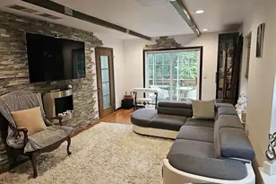 10 Russell Ct, Matawan, NJ 07747 - Photo 2