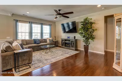 29 W Da Vinci Way, Farmingdale, NJ 07727 - Photo 8