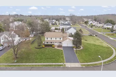 323 Adams Court, Manalapan Township, NJ 07726 - Photo 6
