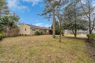 35 Williamsburg Dr, Toms River Township, NJ 08755 - Photo 4