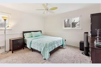 10 Walter Drive, Hazlet Township, NJ 07730 - Photo 18