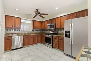 314 Towne Dr, Manalapan Township, NJ 07726 - Photo 14