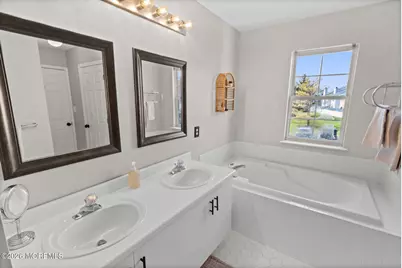 11 Decoy Lane #1000, Freehold, NJ 07728 - Photo 34