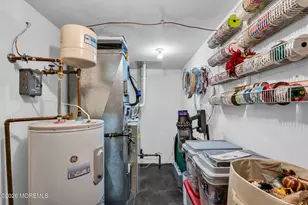 392 Begonia Ct, Toms River Township, NJ 08753 - Photo 10