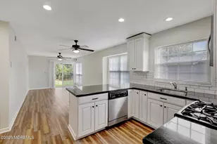 42 Twyford Ln, Manchester Township, NJ 08759 - Photo 18