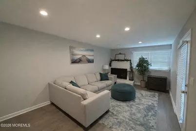 8 Schelly Drive, Middletown, NJ 07748 - Photo 6