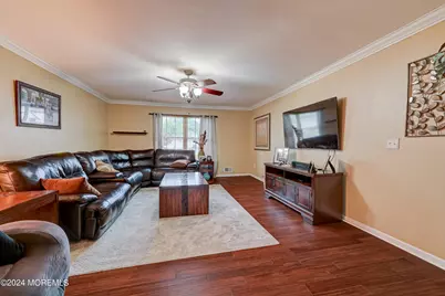 637 Clark Avenue, Union Beach, NJ 07735 - Photo 14