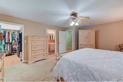 637 Clark Avenue, Union Beach, NJ 07735 - Photo 18