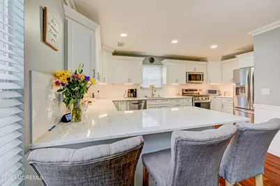 637 Clark Avenue, Union Beach, NJ 07735 - Photo 12