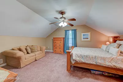 637 Clark Avenue, Union Beach, NJ 07735 - Photo 22