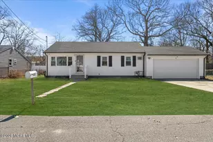 213 Chestnut Dr, Lanoka Harbor, NJ 08734 - Photo 1