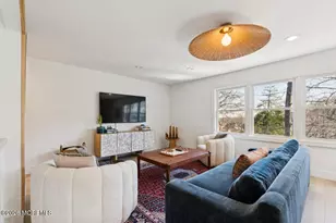 2 N Peak St, Highlands, NJ 07732 - Photo 12