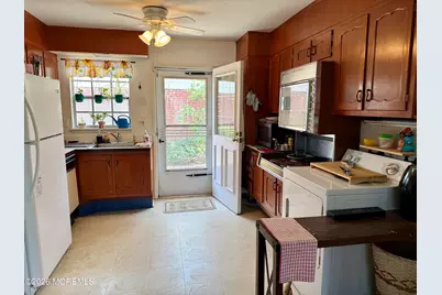 67 Dorchester Drive #E, Lakewood, NJ 08701 - Photo 4