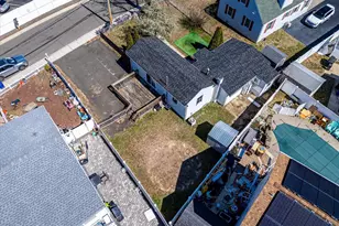 23 Wood St, Keansburg, NJ 07734 - Photo 2