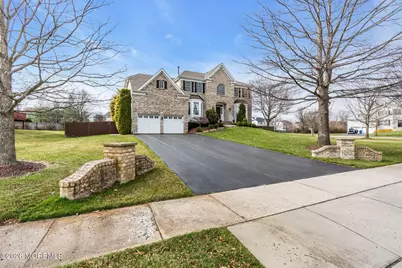 4 Rutgers Way, Freehold, NJ 07728 - Photo 2