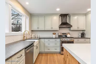 28 Spruce Drive, Shrewsbury, NJ 07702 - Photo 14