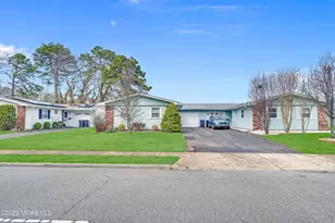 11 The Blvd, Brick, NJ 08724 - Photo 4