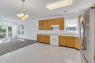 1 Gardenways Ct, Lakewood, NJ 08701 - Photo 8