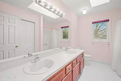 135 Yorkshire Drive, Morganville, NJ 07751 - Photo 28