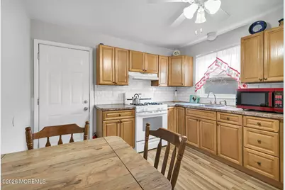 21 Saint Marks Place, Keansburg, NJ 07734 - Photo 12