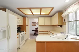 1031B Thornbury Ln, Manchester Township, NJ 08759 - Photo 16