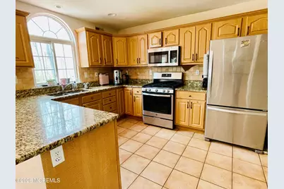 405 Lawrence Avenue, Oakhurst, NJ 07755 - Photo 4